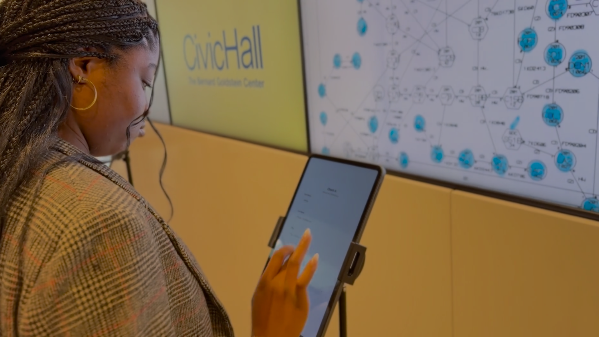 Tapn Smart Badge for instant connections